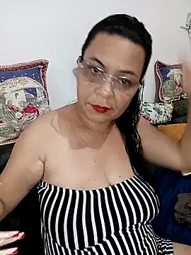 Snapshot of thefuckingowneroftits chatting on 20, 11, 2025 thefuckingowneroftits online show from 20, 11, 2025