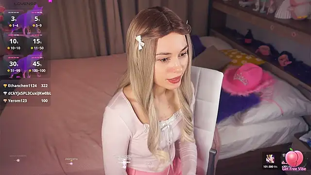 Snapshot of EleneBrach chatting on 13, 2, 2025 EleneBrach online show from 13, 2, 2025