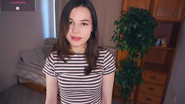 Snapshot of EleneBrach chatting on 15, 9, 2025 EleneBrach online show from 15, 9, 2025