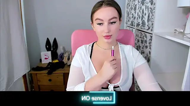 DonnaCam online show from 12, 5, 2026