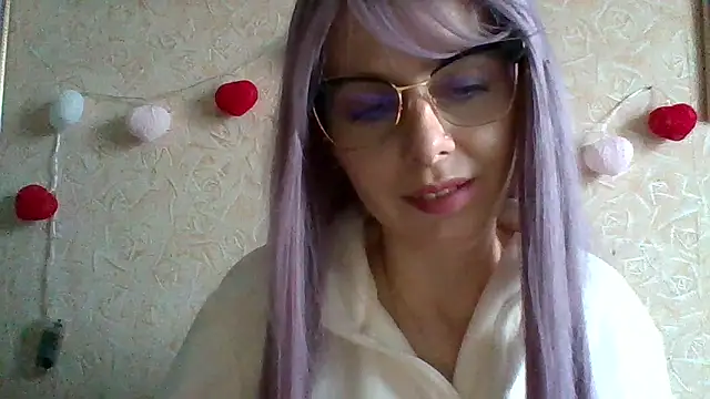 Snapshot of LuminousLady chatting on 14, 2, 2025 LuminousLady online show from 14, 2, 2025