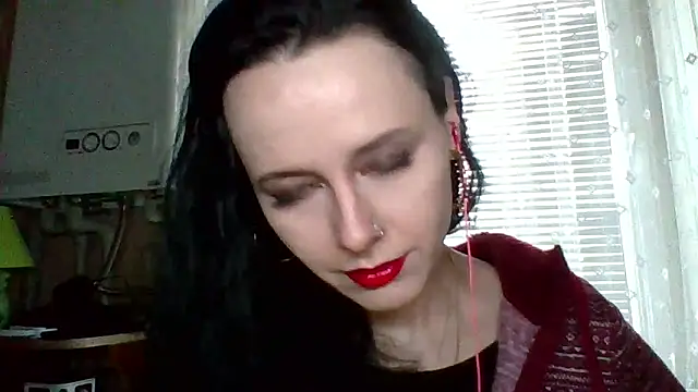 Snapshot of LuminousLady chatting on 11, 11, 2025 LuminousLady online show from 11, 11, 2025