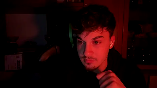 NaplesGuy04 online show from 13, 2, 2025