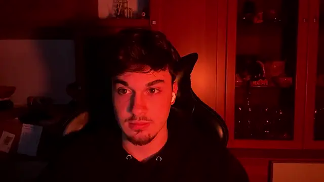 NaplesGuy04 online show from 19, 2, 2025