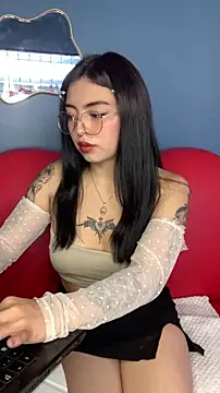 Snapshot of Valu_euphoria chatting on 10, 11, 2025 Valu euphoria online show from 10, 11, 2025