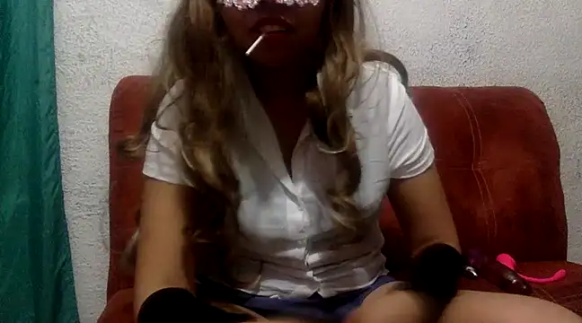 Snapshot of sharonlopez9611 chatting on 11, 2, 2025 sharonlopez9611 online show from 11, 2, 2025