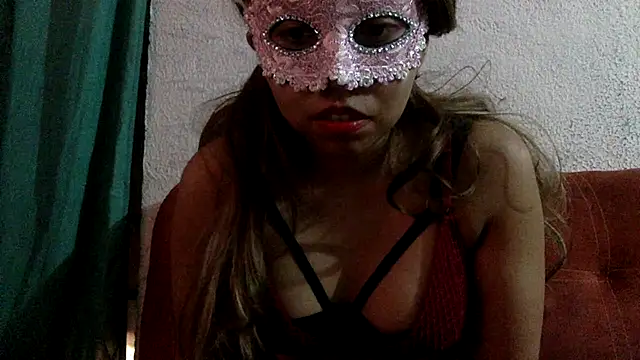 Snapshot of sharonlopez9611 chatting on 20, 2, 2025 sharonlopez9611 online show from 20, 2, 2025