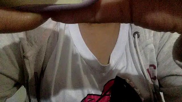 Snapshot of sharonlopez9611 chatting on 14, 9, 2025 sharonlopez9611 online show from 14, 9, 2025