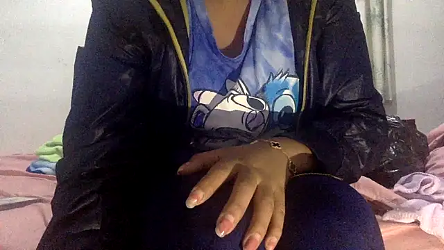 Snapshot of sharonlopez9611 chatting on 24, 9, 2025 sharonlopez9611 online show from 24, 9, 2025