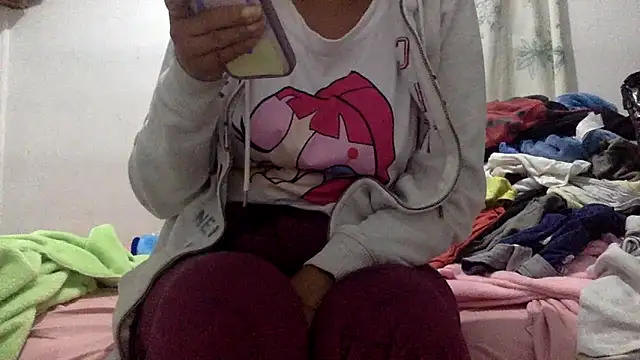 Snapshot of sharonlopez9611 chatting on 30, 9, 2025 sharonlopez9611 online show from 30, 9, 2025