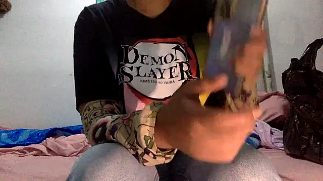 Snapshot of sharonlopez9611 chatting on 12, 10, 2025 sharonlopez9611 online show from 12, 10, 2025