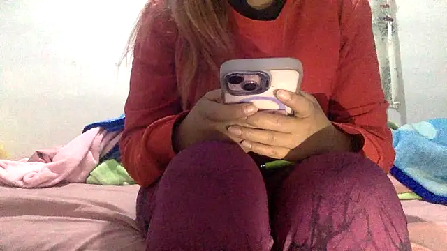 Snapshot of sharonlopez9611 chatting on 14, 12, 2025 sharonlopez9611 online show from 14, 12, 2025