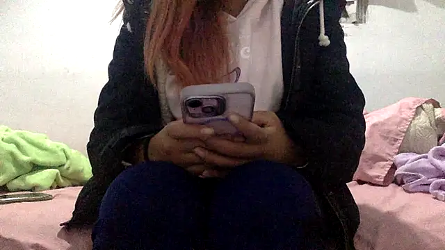 Snapshot of sharonlopez9611 chatting on 19, 12, 2025 sharonlopez9611 online show from 19, 12, 2025