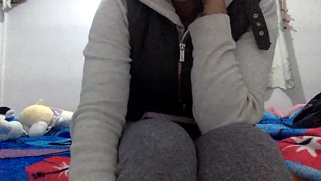 Snapshot of sharonlopez9611 chatting on 21, 12, 2025 sharonlopez9611 online show from 21, 12, 2025