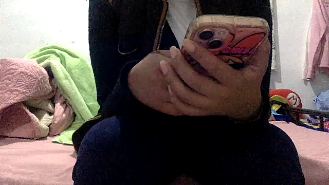 Snapshot of sharonlopez9611 chatting on 5, 2, 2026 sharonlopez9611 online show from 5, 2, 2026