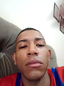 Mineirinho043 online show from 4, 2, 2025