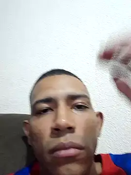 Mineirinho043 online show from 5, 2, 2025