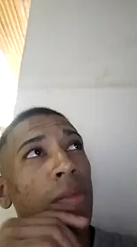 Mineirinho043 online show from 5, 2, 2025