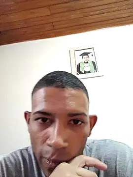 Mineirinho043 online show from 9, 2, 2025