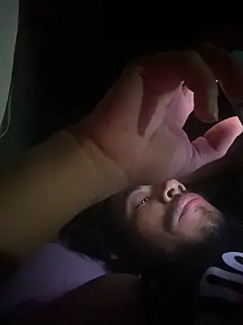 Mineirinho043 online show from 18, 12, 2025