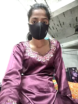 Snapshot of fuungirl38 chatting on 8, 3, 2025 fuungirl38 online show from 8, 3, 2025
