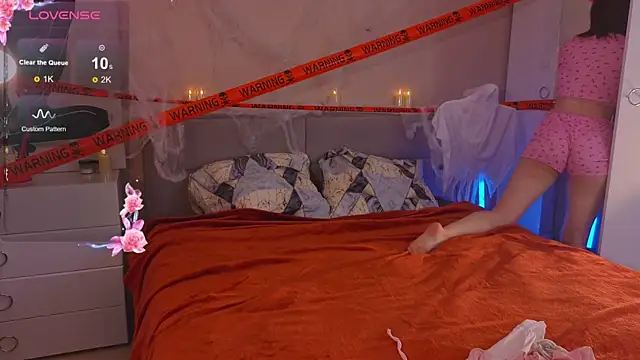 Mia Luw online show from 24, 10, 2025