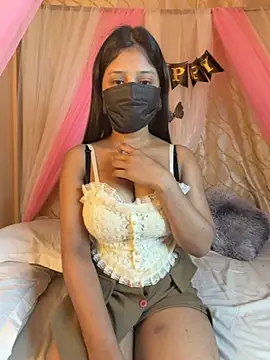 Snapshot of hotgirlpriya789 chatting on 21, 11, 2025 hotgirlpriya789 online show from 21, 11, 2025