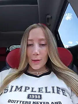 Snapshot of Pussy_Drive03 chatting on 22, 3, 2025 Pussy Drive03 online show from 22, 3, 2025