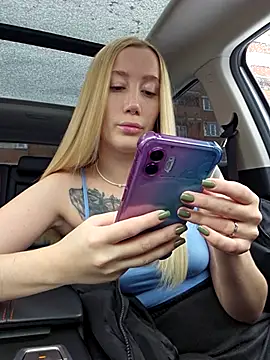 Snapshot of Pussy_Drive03 chatting on 10, 11, 2025 Pussy Drive03 online show from 10, 11, 2025