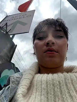 Snapshot of Maggie_Geller chatting on 13, 11, 2025 Maggie Geller online show from 13, 11, 2025