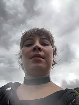 Snapshot of Maggie_Geller chatting on 14, 11, 2025 Maggie Geller online show from 14, 11, 2025