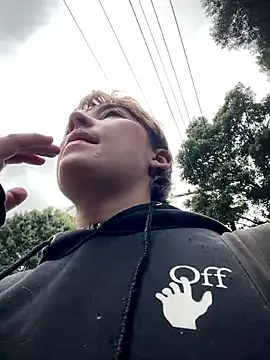 Snapshot of Maggie_Geller chatting on 19, 11, 2025 Maggie Geller online show from 19, 11, 2025