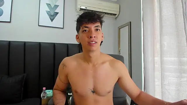 ISAAC CRYSTON online show from 17, 2, 2025