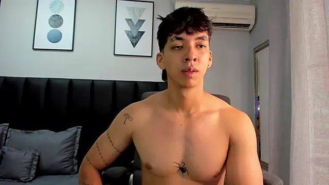 ISAAC CRYSTON online show from 3, 3, 2025