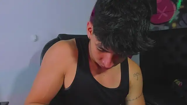 ISAAC CRYSTON online show from 1, 10, 2025