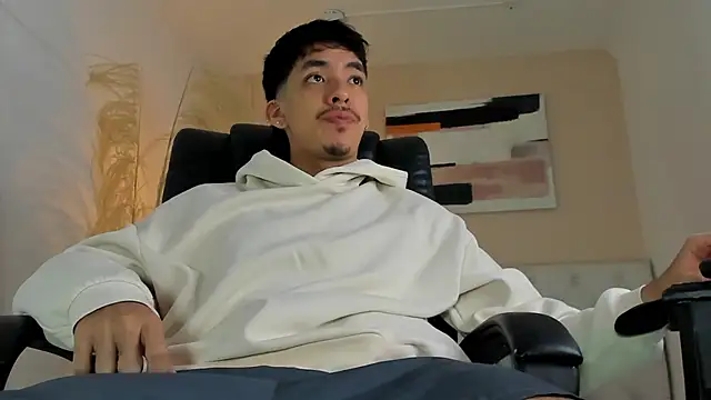 ISAAC CRYSTON online show from 13, 12, 2025