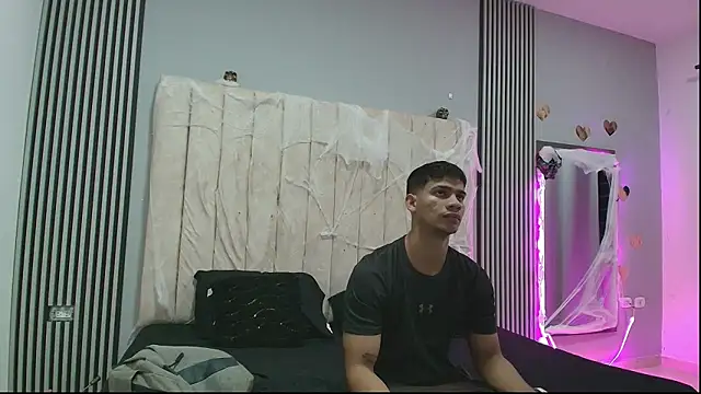 Snapshot of ANDRES_STUD chatting on 12, 10, 2025 ANDRES STUD online show from 12, 10, 2025