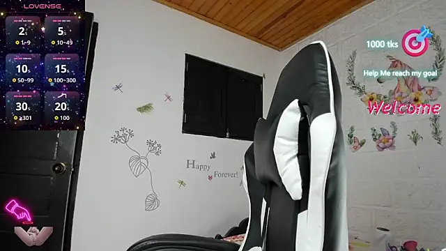 Snapshot of alisson_hoffman05 chatting on 1, 11, 2025 alisson hoffman05 online show from 1, 11, 2025