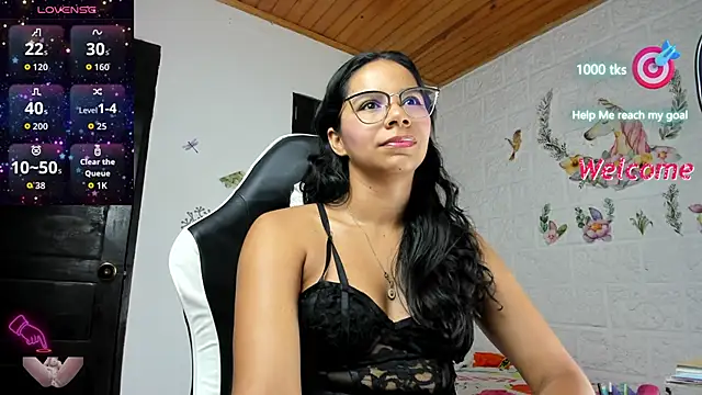 Snapshot of alisson_hoffman05 chatting on 14, 12, 2025 alisson hoffman05 online show from 14, 12, 2025