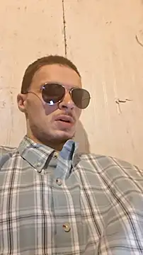 nuttyking2022 online show from 17, 2, 2026