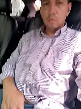 Snapshot of reyarturs13 chatting on 18, 2, 2025 reyarturs13 online show from 18, 2, 2025