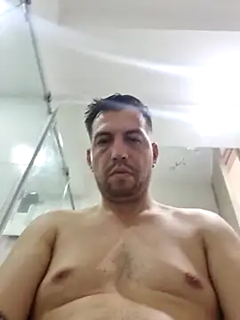 Snapshot of reyarturs13 chatting on 12, 3, 2025 reyarturs13 online show from 12, 3, 2025