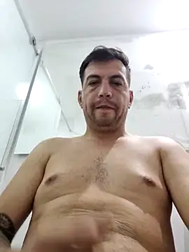 Snapshot of reyarturs13 chatting on 18, 3, 2025 reyarturs13 online show from 18, 3, 2025