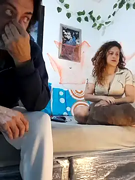 Snapshot of jeans_and_emma chatting on 25, 10, 2025 jeans and emma online show from 25, 10, 2025