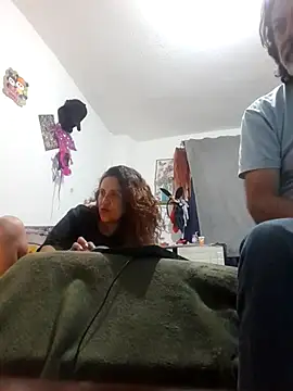 Snapshot of jeans_and_emma chatting on 16, 11, 2025 jeans and emma online show from 16, 11, 2025