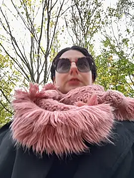 Snapshot of Loveblackzilla chatting on 9, 11, 2025 Loveblackzilla online show from 9, 11, 2025