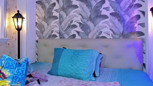 Snapshot of Sami_Evanns chatting on 12, 11, 2025 Sami Evanns online show from 12, 11, 2025