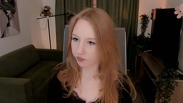 Snapshot of DariaTate chatting on 7, 5, 2026 DariaTate online show from 7, 5, 2026
