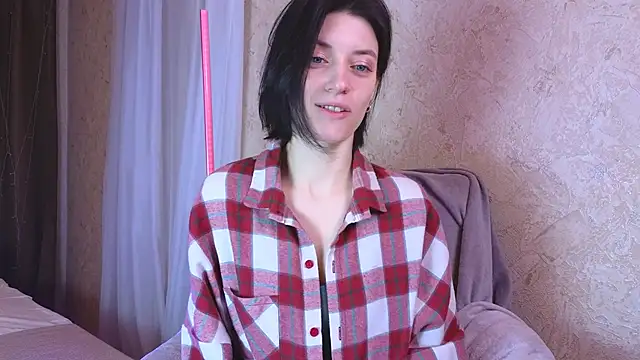 Snapshot of roxy_riot_ chatting on 25, 2, 2025 roxy riot online show from 25, 2, 2025