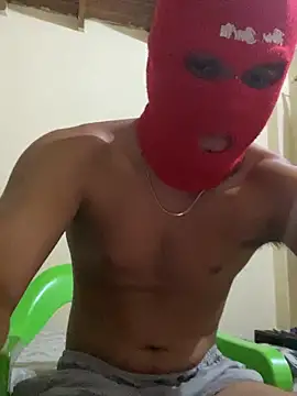 Snapshot of daniel6916 chatting on 5, 2, 2025 daniel6916 online show from 5, 2, 2025